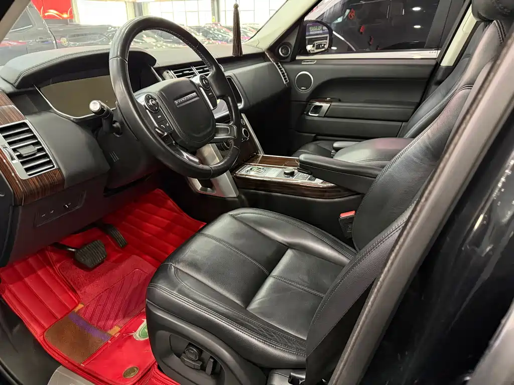 Land Rover Range Rover 2018 — фото 12
