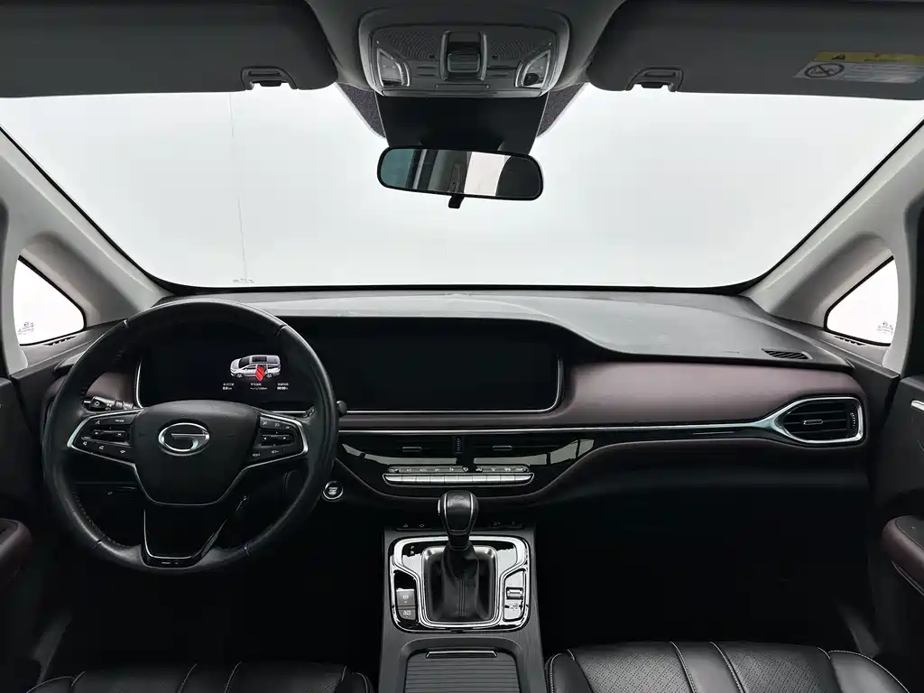 GAC Trumpchi M6 2022 — фото 7