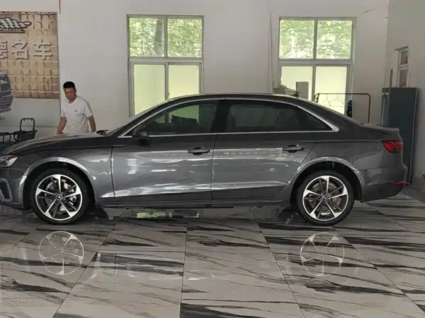 Audi A4L 2024