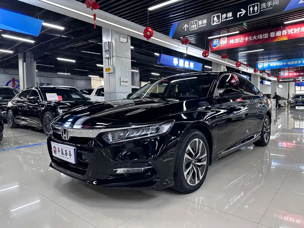 Honda Accord 2020 — фото 1