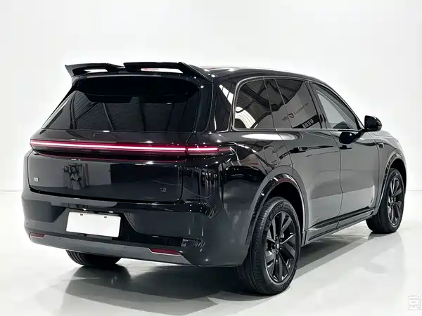 Li Auto L8 2024
