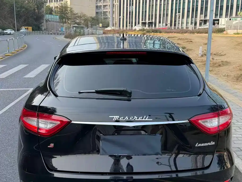 Maserati Levante 2019 — фото 3