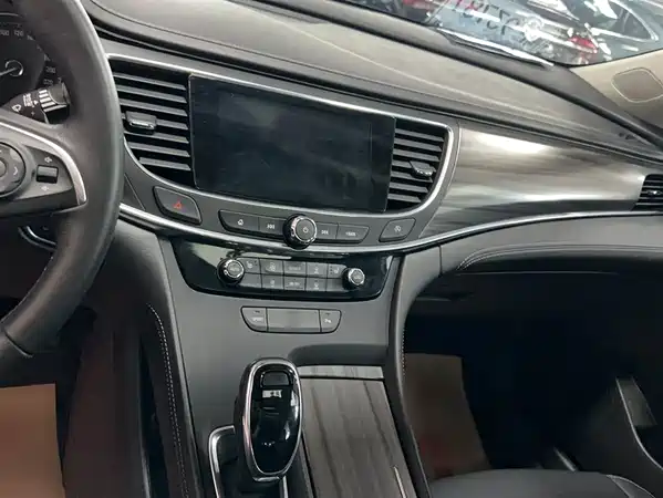 Buick LaCrosse 2022