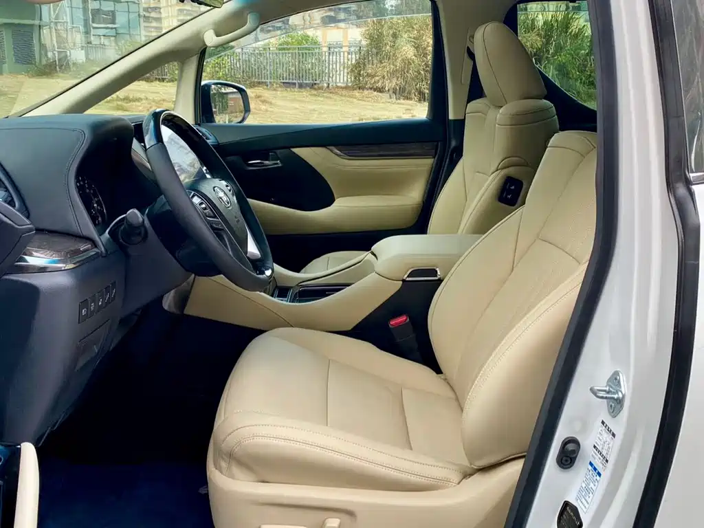 Toyota Vellfire 2020 — фото 8