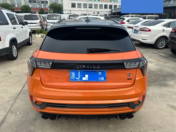 Lynk & Co 02 Hatchback 2021