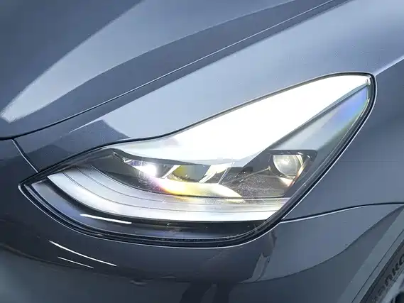 Tesla Model Y 2024 — фото 16