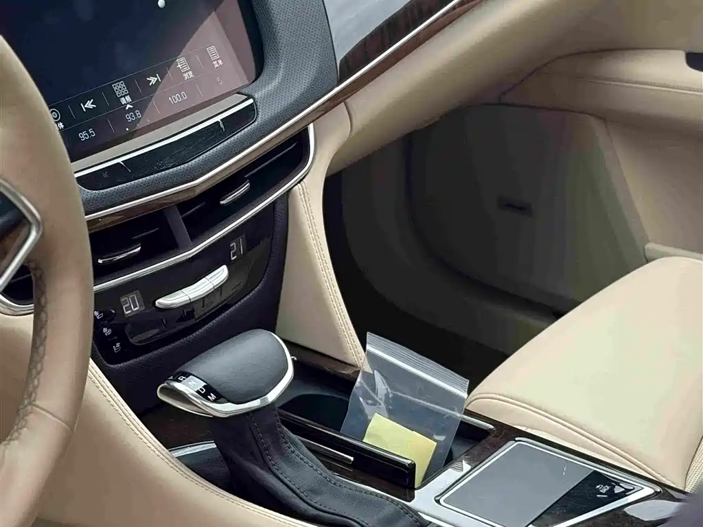 Cadillac CT6 2016 — фото 10