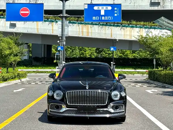Bentley Flying Spur 2021
