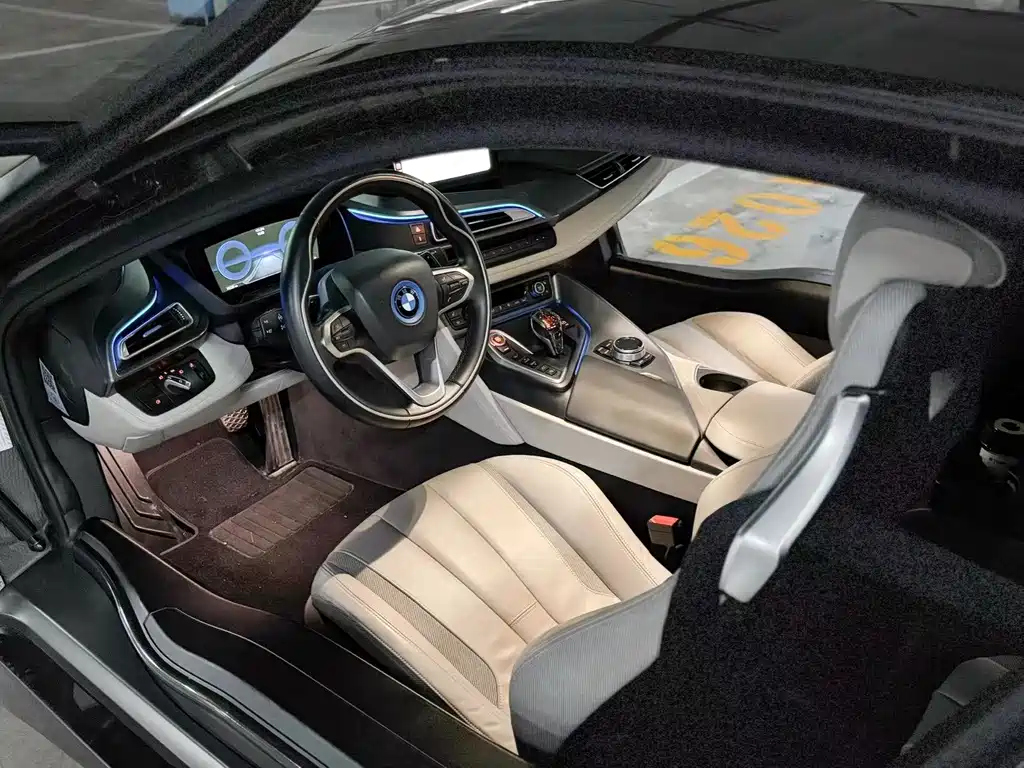 BMW i8 2018 — фото 17