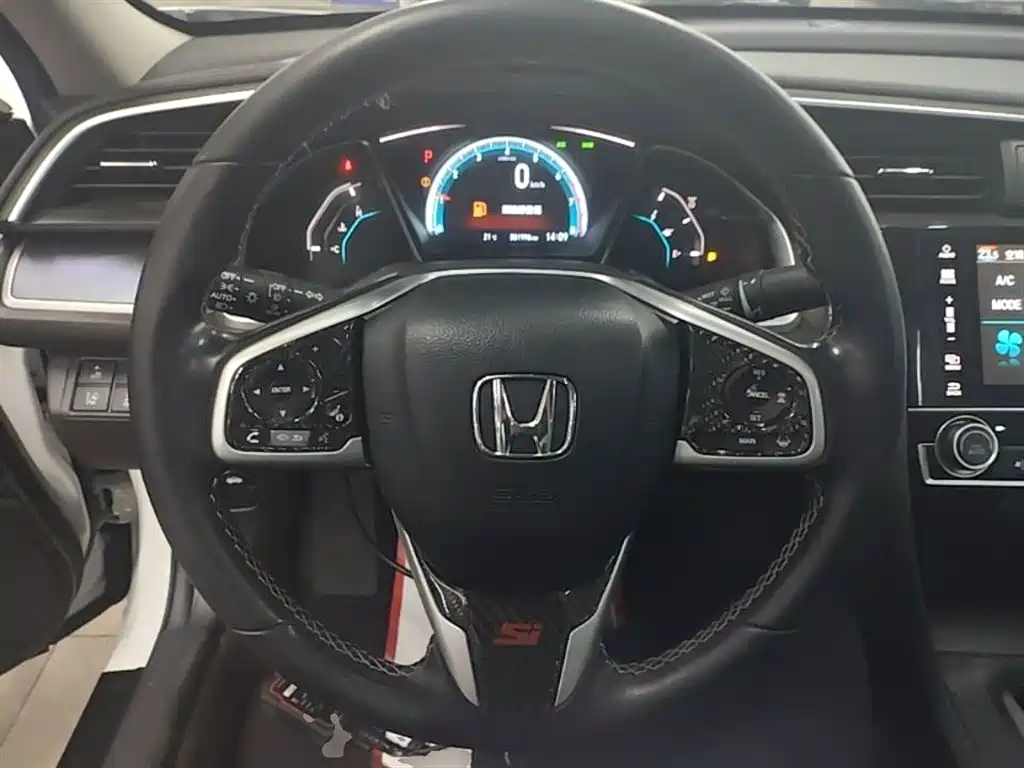 Honda Civic 2016 — фото 11