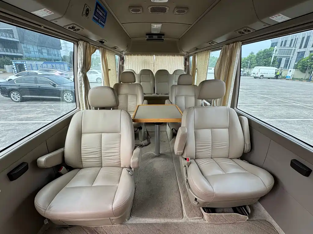 Toyota Coaster 2011 — фото 14