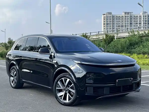 Li Auto L8 2023