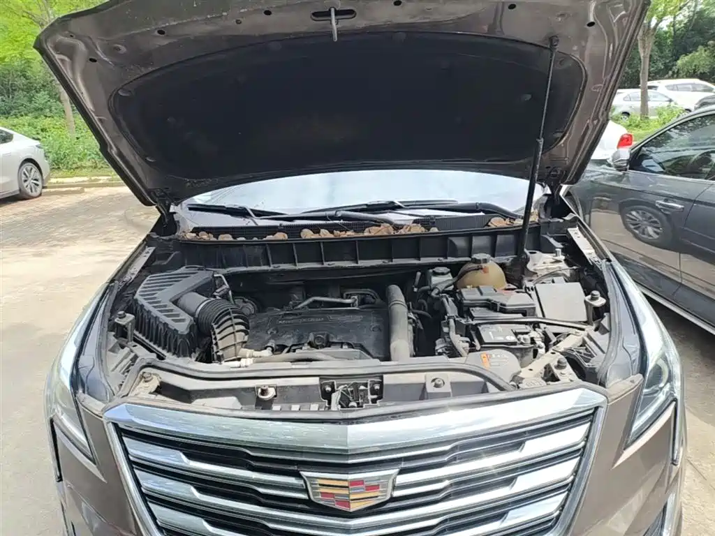 Cadillac XT5 2017 — фото 20