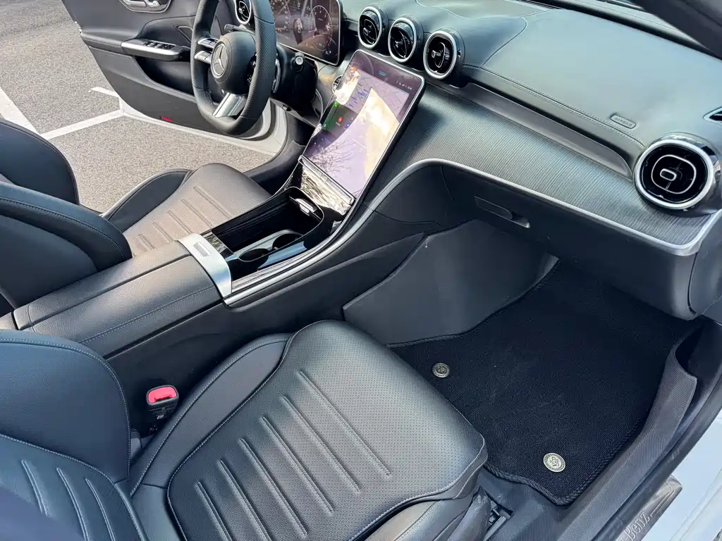 Mercedes-Benz C-Class 2021 — фото 13