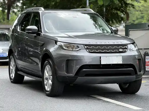 Land Rover Discovery 2018