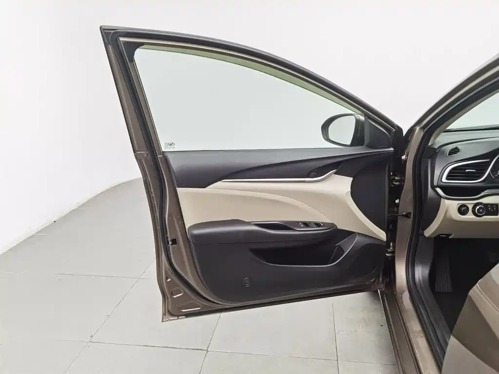 Buick Excelle GT 2016 — фото 8