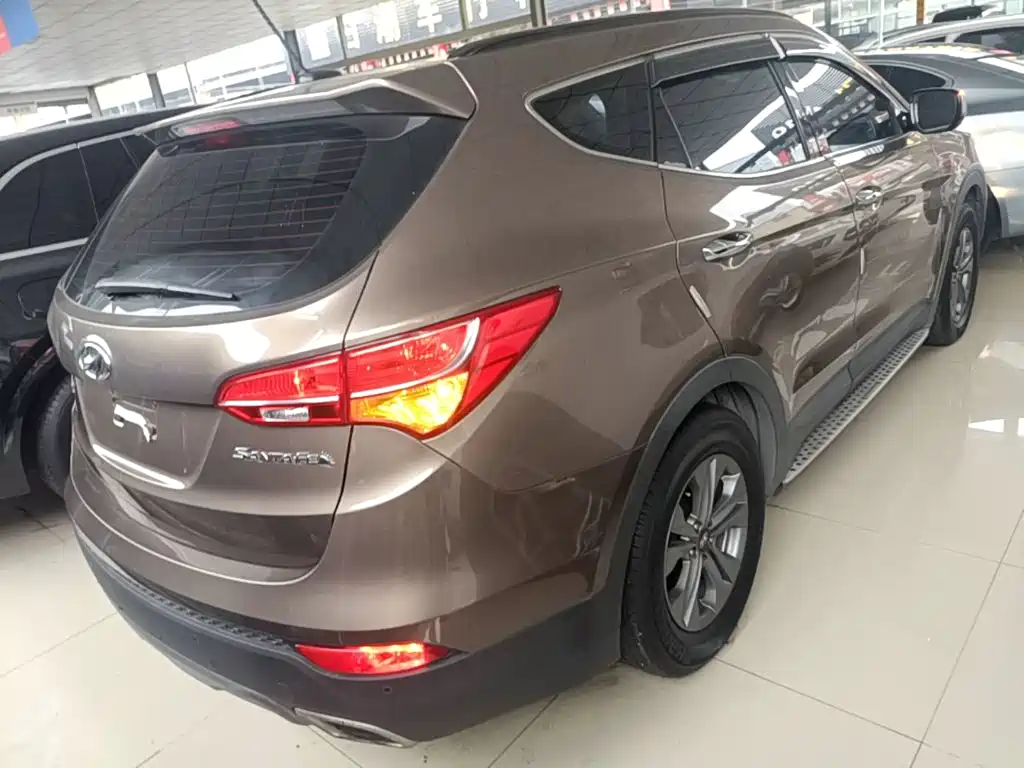 Hyundai Santa Fe 2015 — фото 7