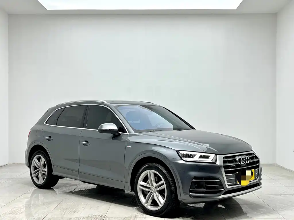 Audi Q5L 2020 — фото 3