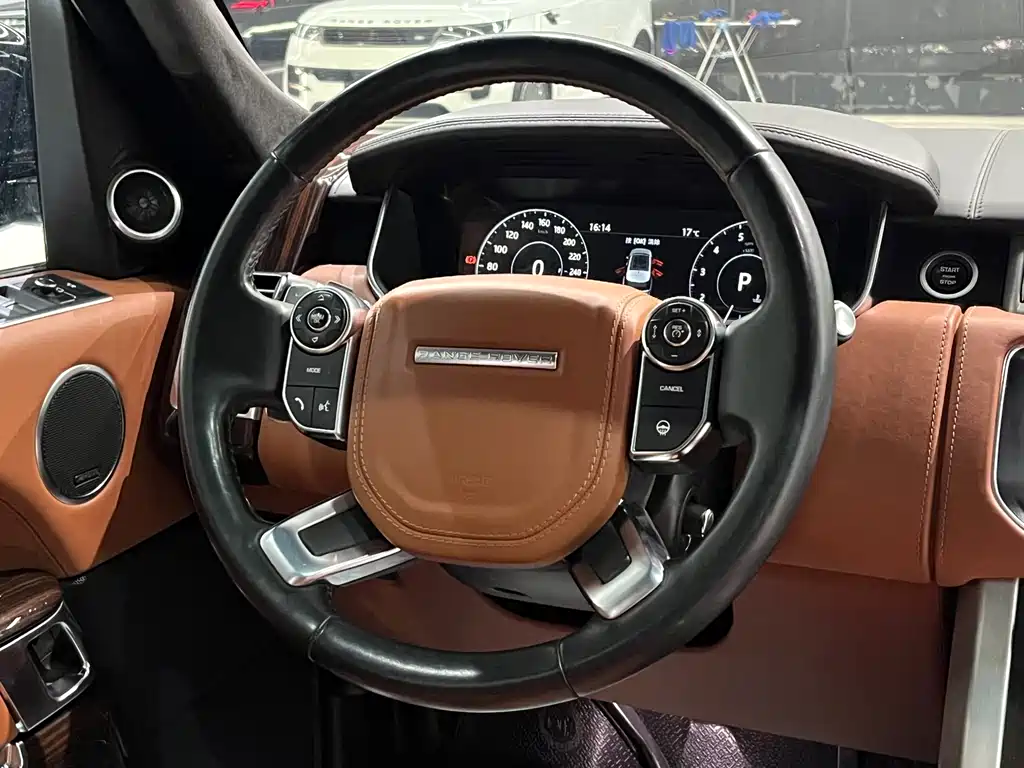 Land Rover Range Rover 2017 — фото 16