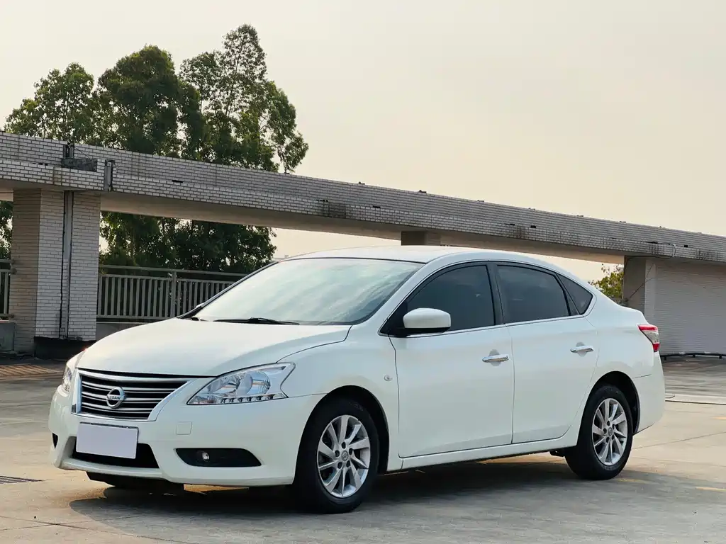 Nissan Sylphy 2015 — фото 1