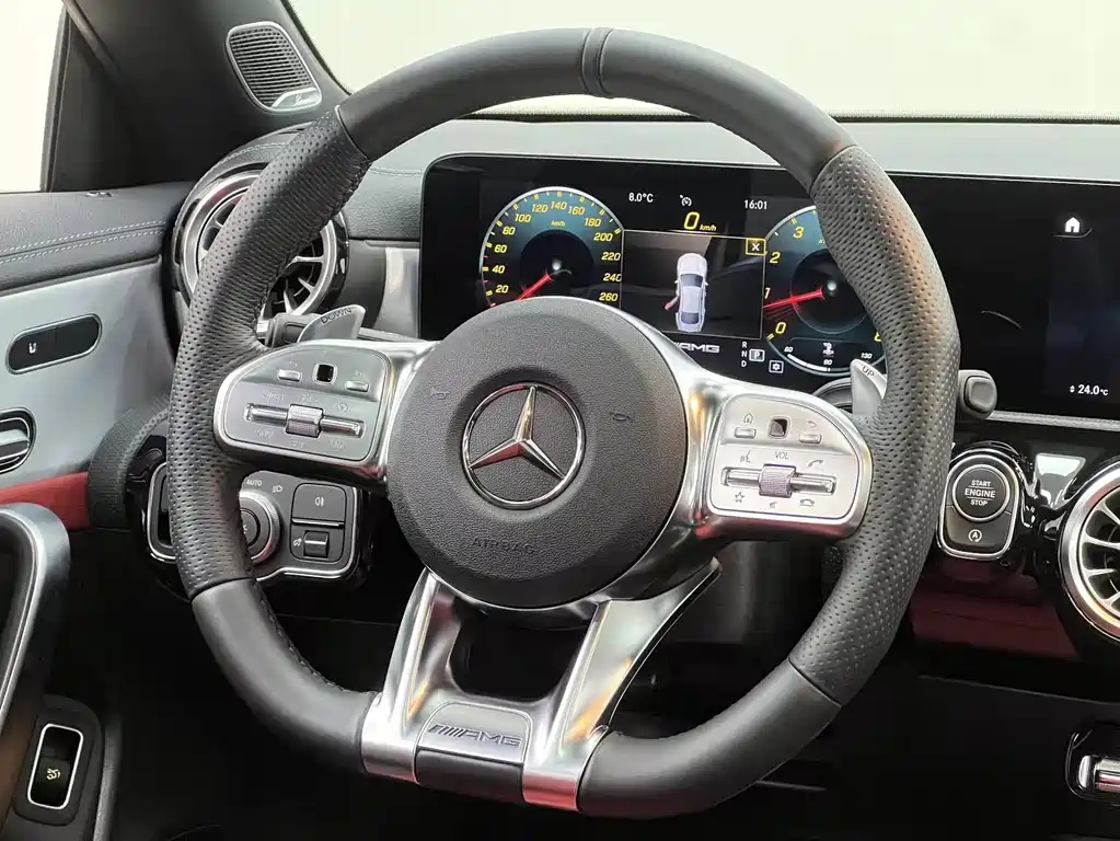 Mercedes-Benz CLA AMG 2021 — фото 11