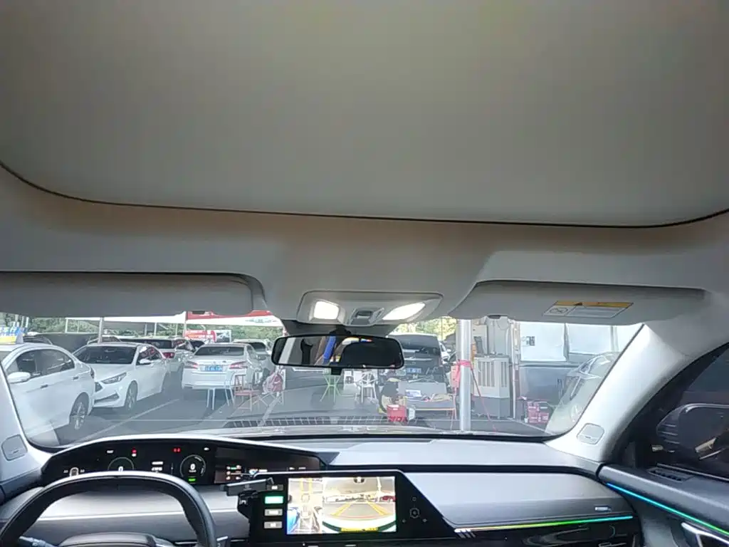 Changan UNI-K Smart Electronic Idd 2024 — фото 18