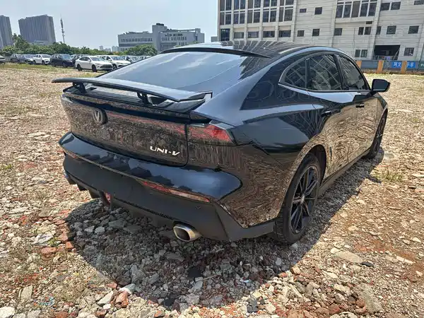Changan UNI-V 2022
