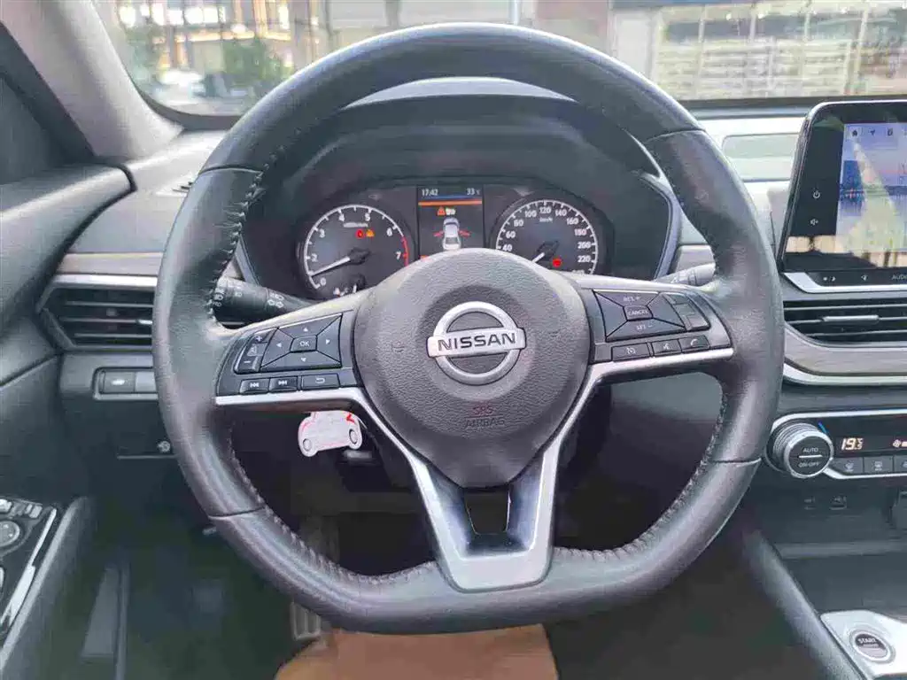 Nissan Teana 2021