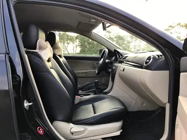 Mazda 3 2012
