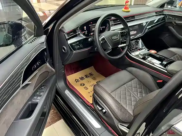 Audi A8 2021