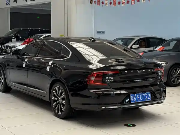 Volvo S90 2021