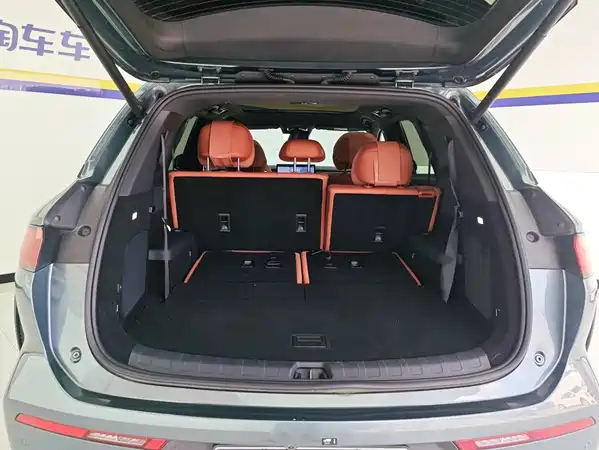 BYD Tang L 2025