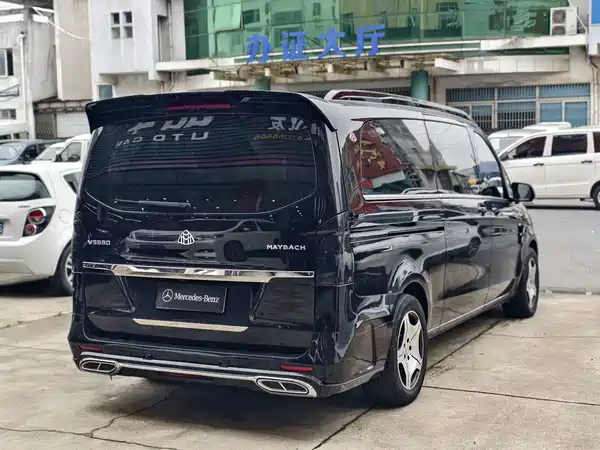 Mercedes-Benz Vito 2024
