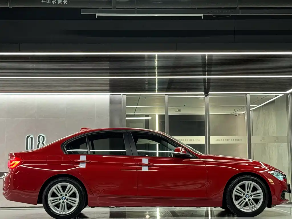 BMW 3 Series 2016 — фото 16