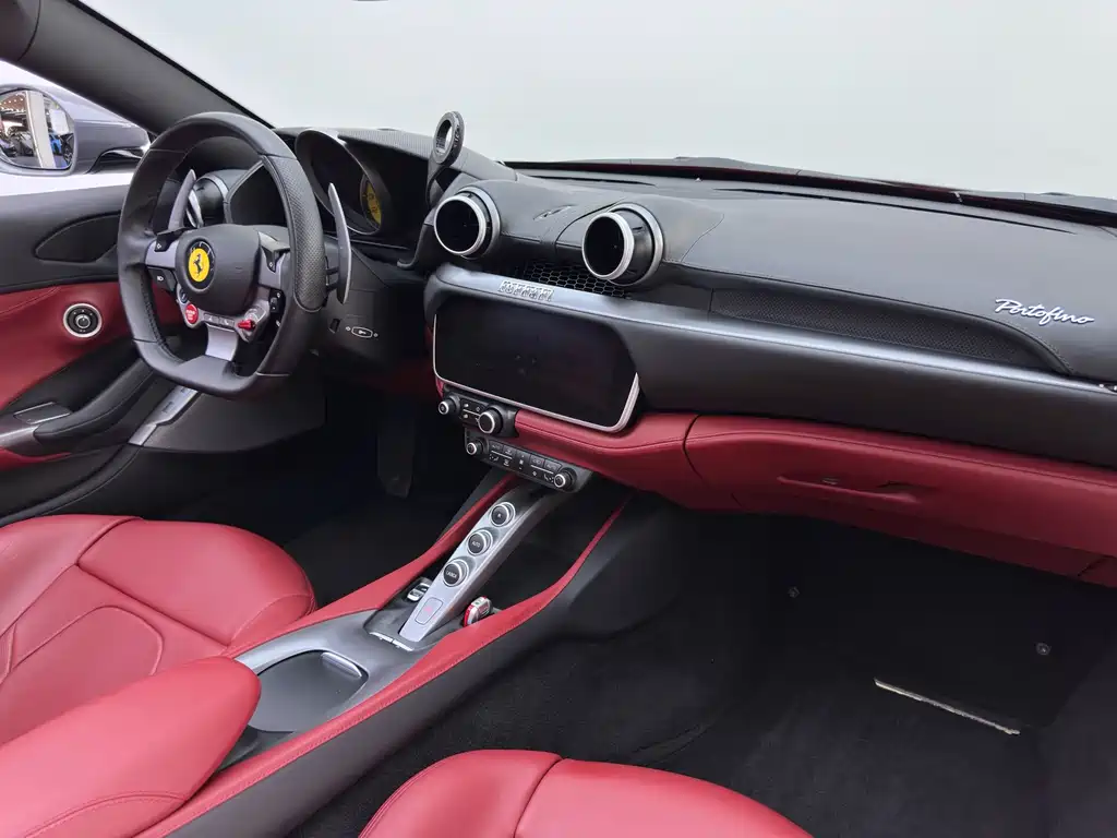 Ferrari Portofino 2019 — фото 15