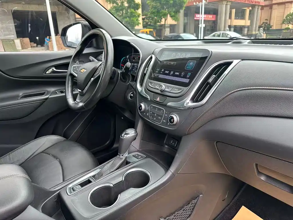 Chevrolet Equinox 2019 — фото 11