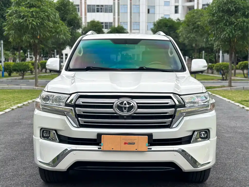 Toyota Land Cruiser 2019 — фото 2