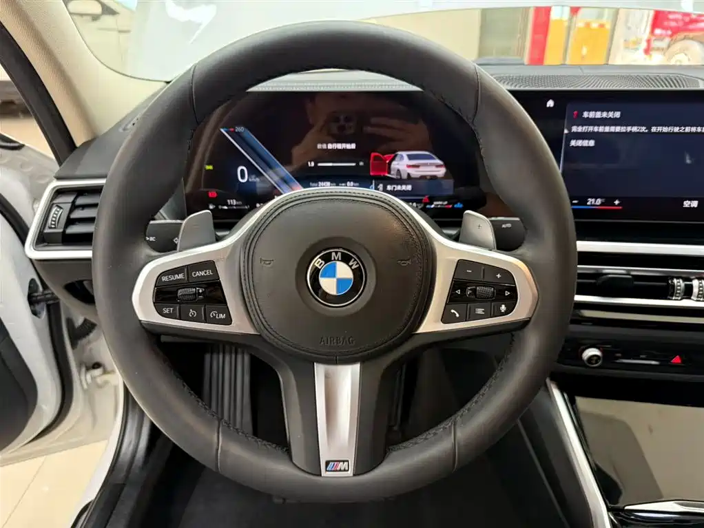 BMW 3 Series 2023 — фото 18