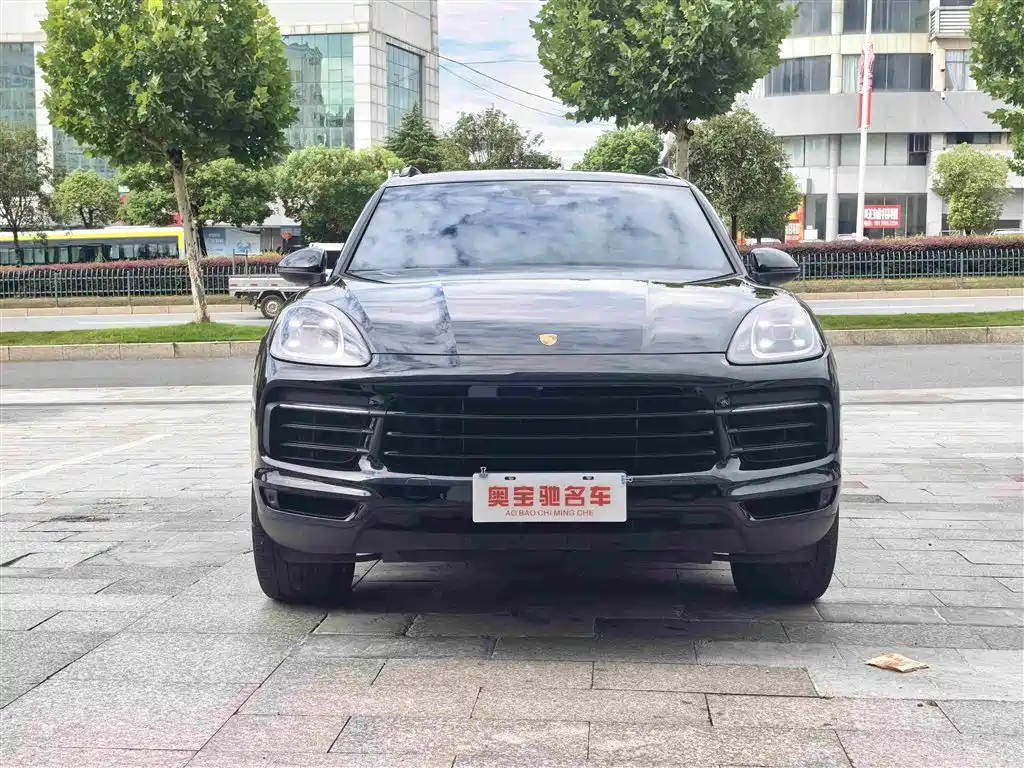 Porsche Cayenne 2022