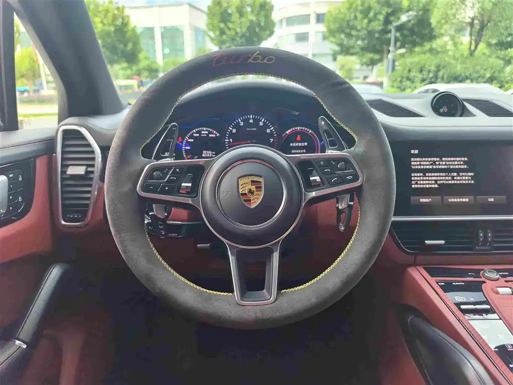 Porsche Cayenne 2022 — фото 10