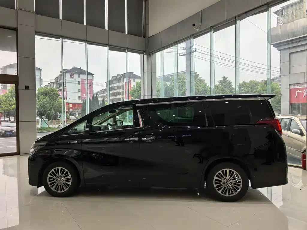Toyota Alphard 2020 — фото 7