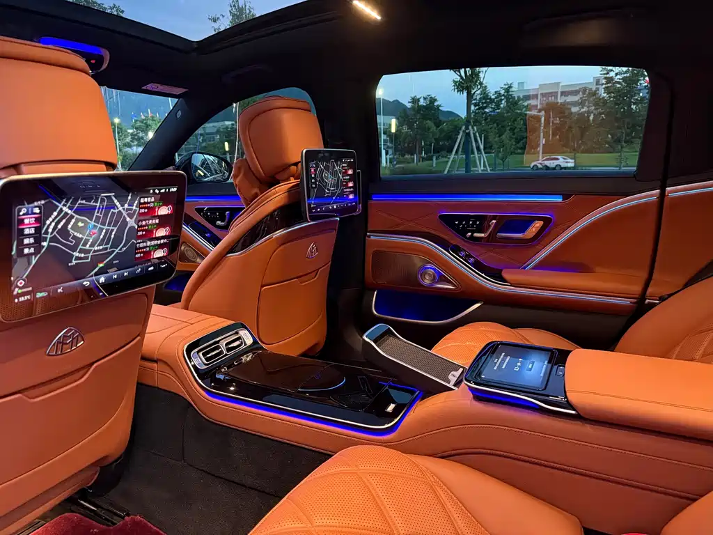 Mercedes-Benz Maybach S-Class 2023 — фото 13