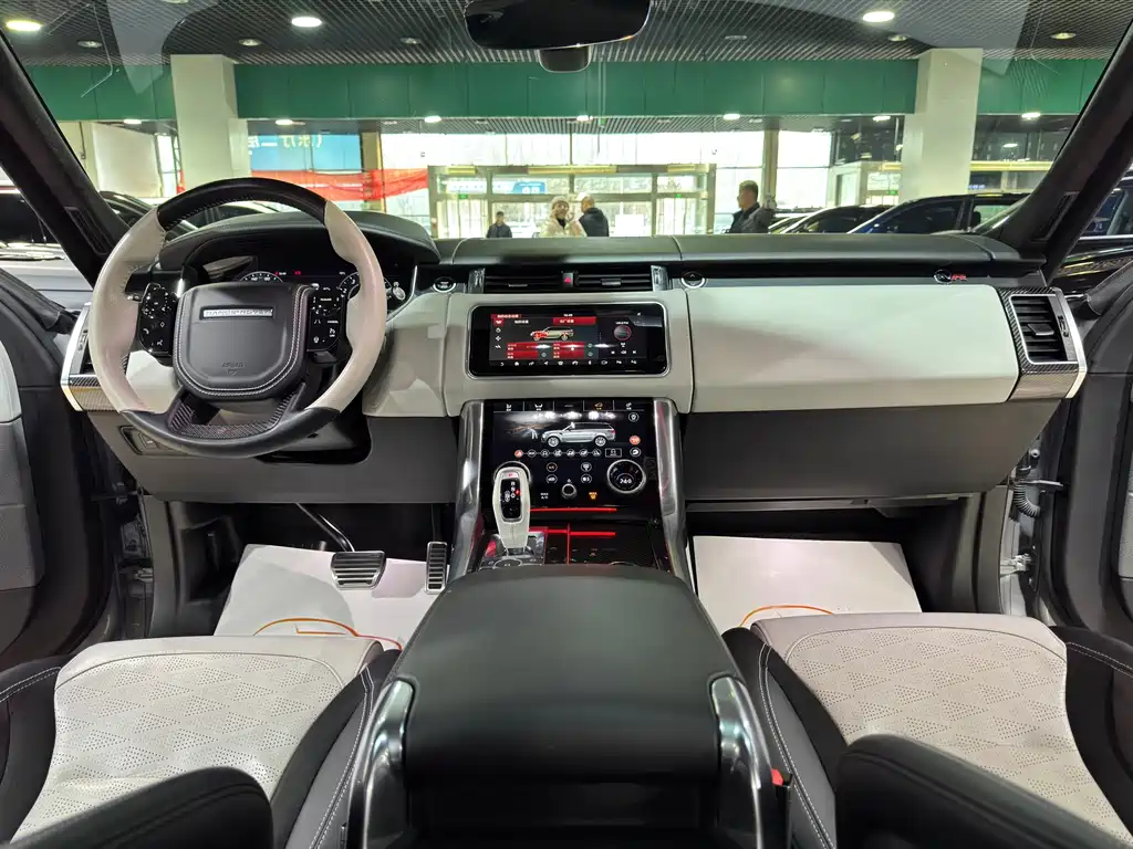 Land Rover Sport 2023 — фото 10