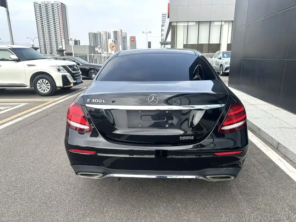 Mercedes-Benz E-Class 2018 — фото 4
