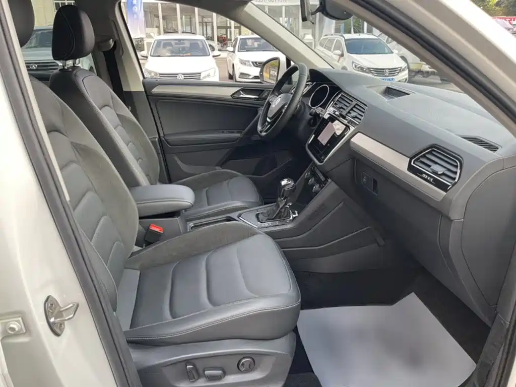 Volkswagen Tiguan L 2020