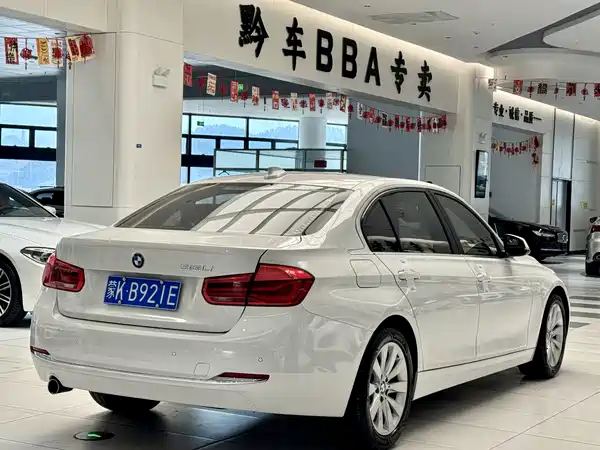 BMW 3 Series 2017