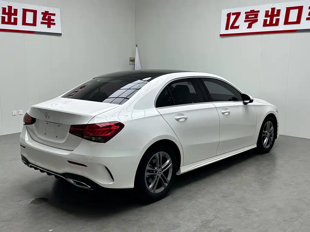 Mercedes-Benz A-Class 2022 — фото 21