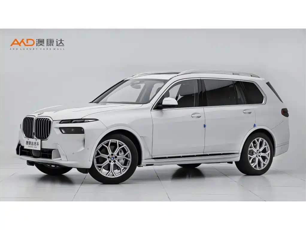 BMW X7 2024 — фото 1