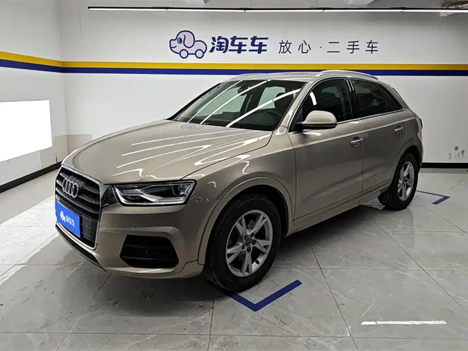 Audi Q3 2017 — фото 1