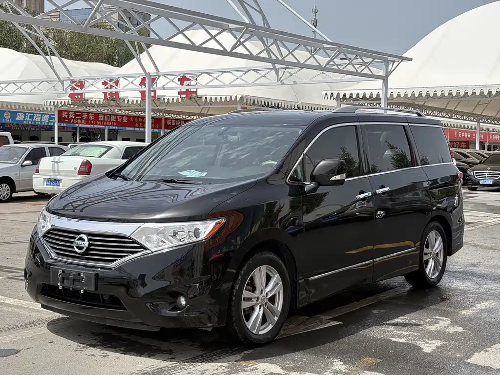 Nissan Quest 2013